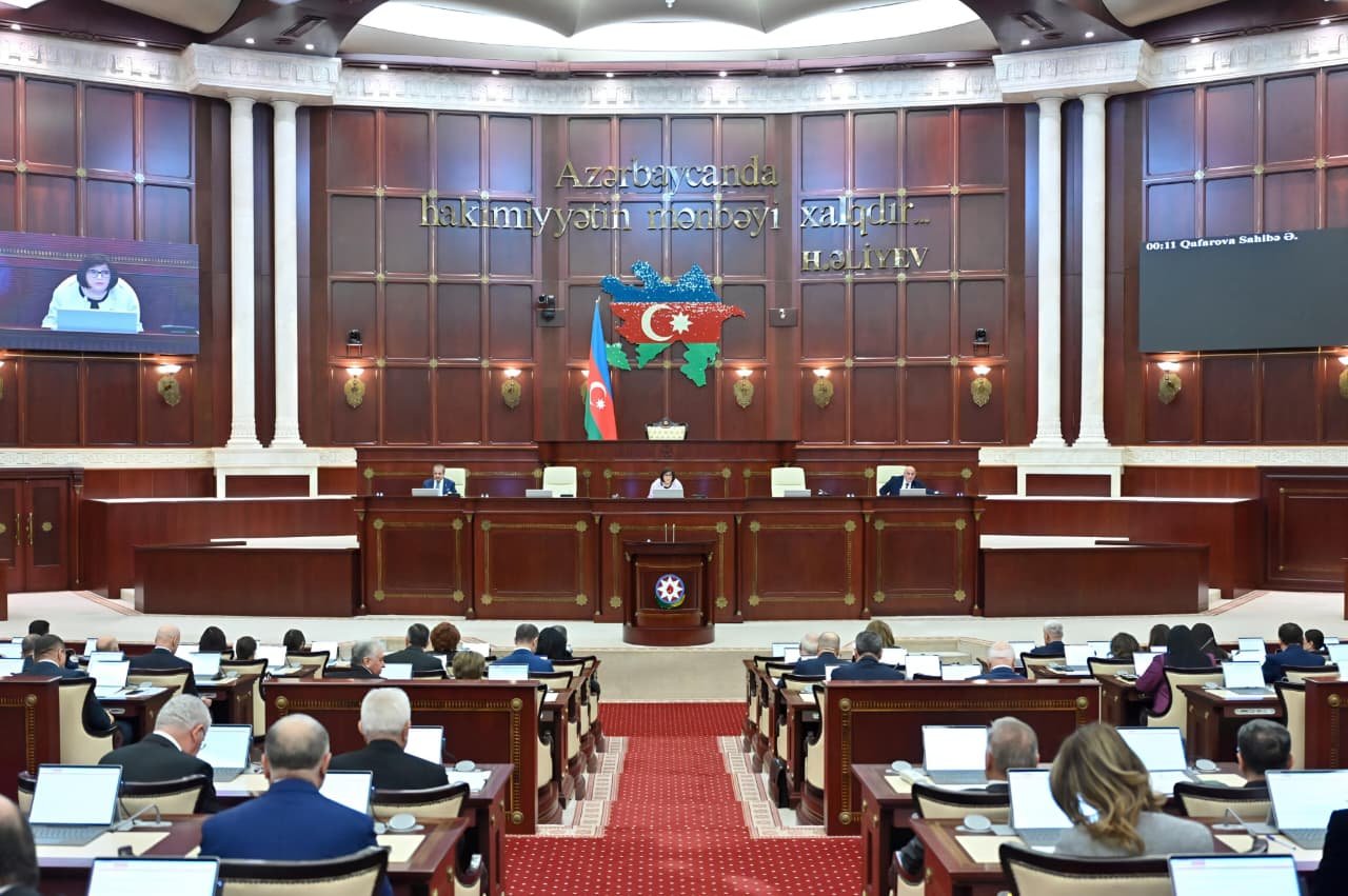 Milli Məclis Avropa Parlamentinin qətnaməsi ilə bağlı bəyanat qəbul edib