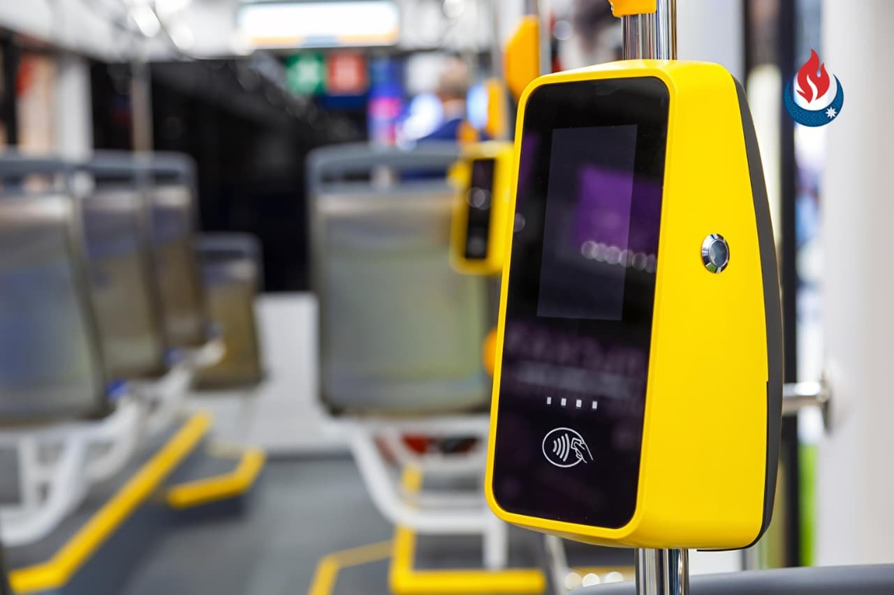 Avtobuslarda nağdsız ödəniş üsulu sınaqdan keçirilir