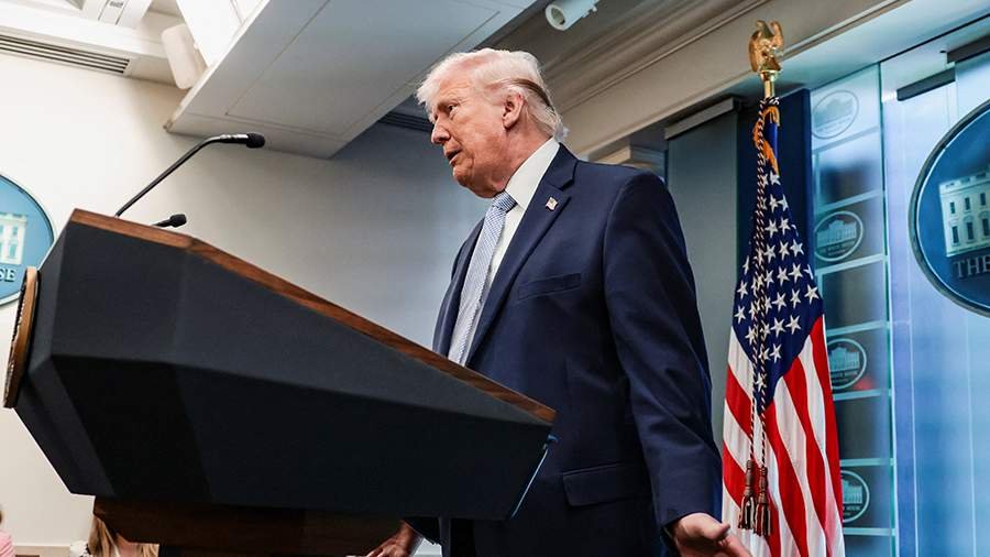 Tramp Venesuela prezidenti olmaq istəyir