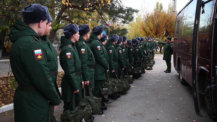 Putin Rusiya Silahlı Qüvvələrinin ştat sayını artırdı
